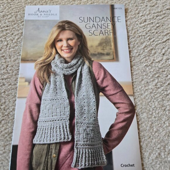Annie's Hook & Needle Scarf Kit - Picture 2 of 6
